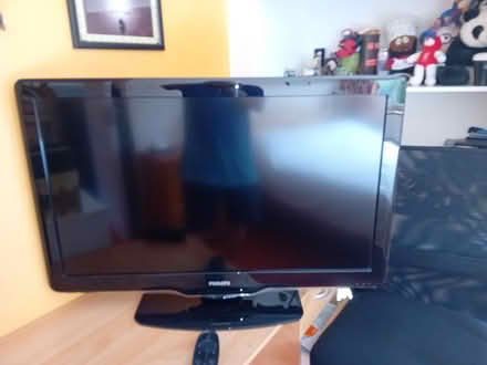 Photo of free 40" Philips TV (Coolock, Dublin 5) #2
