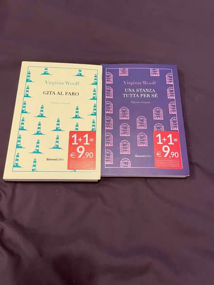 Photo of free 2 Spanish books (Wandsworth SW18) #1
