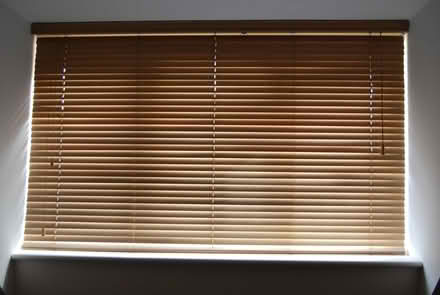 Photo of free Wood Venetian Blind 5ft 8" wide x 3ft 6" drop (The Moravian Settlement DE72) #2
