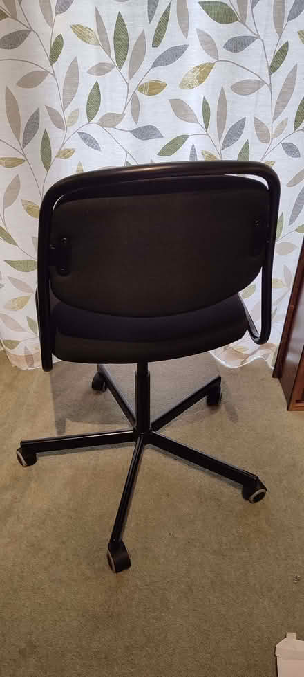 Photo of free IKEA ÖRFJÄLL / SPORREN Black Office Swivel Chair (Elmswell IP30) #2