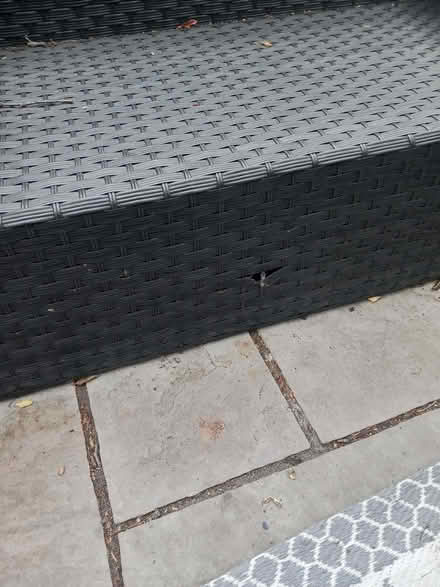 Photo of free Garden set with some damage (Tilehurst RG30) #3