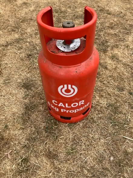 Photo of free Half full gas bottle (Wickford SS12) #1