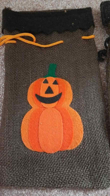 Photo of free 2 small jute bags Hallowe'en (Byfleet KT14) #3