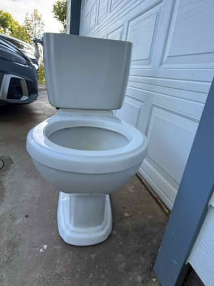 Photo of free American standard toilet (Pleasanton) #4
