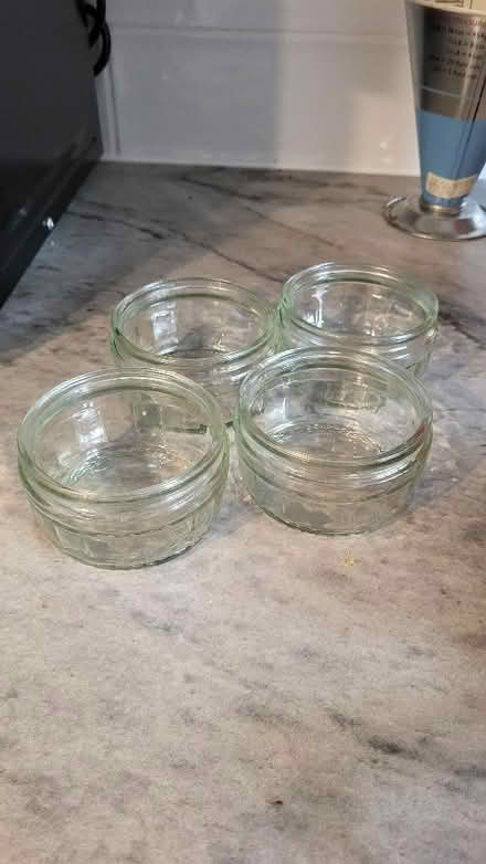 Photo of free 4 glass Gu pots (Canonbury N1) #1