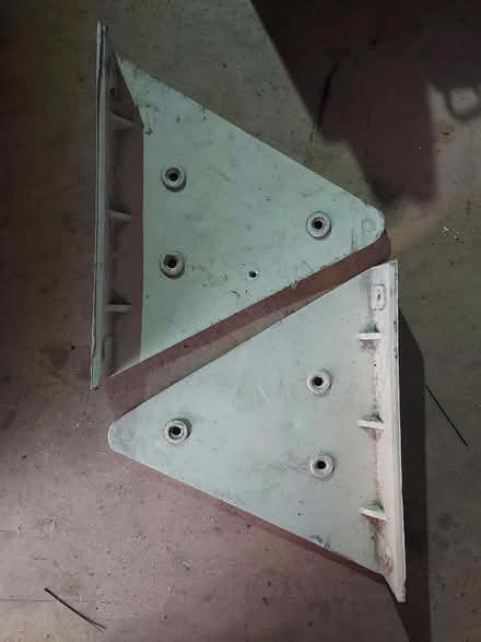 Photo of free Shelf brackets (Saltney CH4) #1