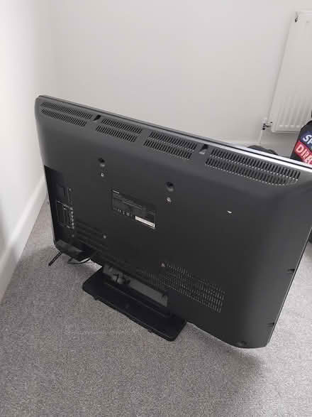 Photo of free Toshiba 32inch TV (Camborne TR14) #4