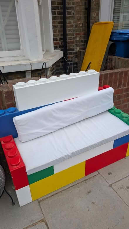 Photo of free Lego storage seat and box (East dulwich SE22) #1