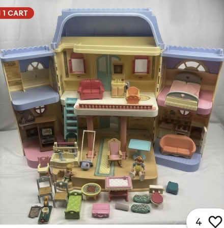 Photo of classic / vintage doll house (north Pontiac) #1