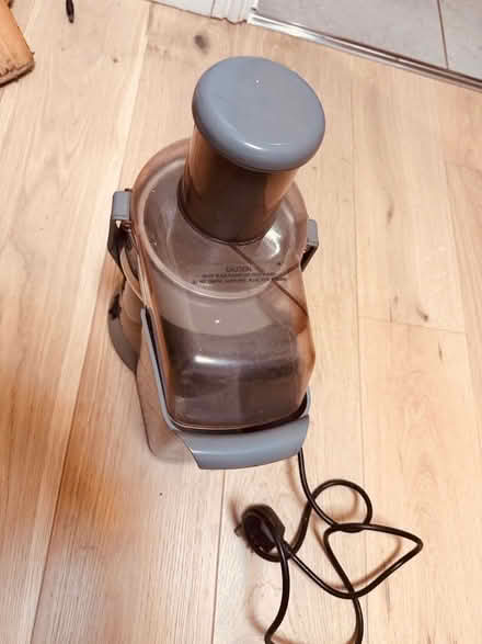 Photo of free L’Equip pulp ejector juicer (Fleetville AL4) #1