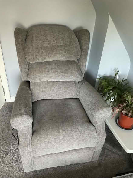 Photo of free Electric recliner chair (Westcliff SS0) #1