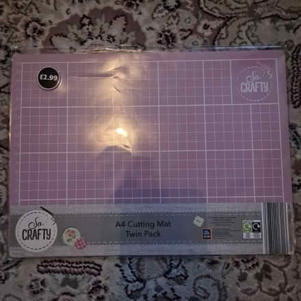 Photo of free A4 cutting mat pink (Greenford, UB6) #1