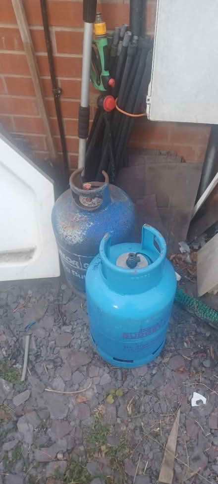 Photo of free Gas bottles (Pentre Bychan, Wrexham. LL14) #1