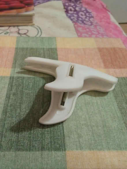 Photo of free Small dove bag clip (Alperton HA0) #2
