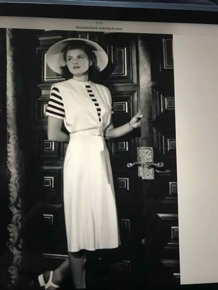Photo of Plain White Dress (Tinkersley DE4) #1