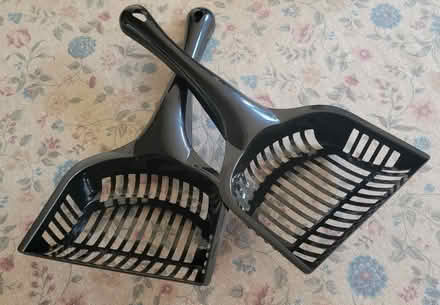 Photo of free 2 unused litter scoops (S12 Gleadless Common) #1