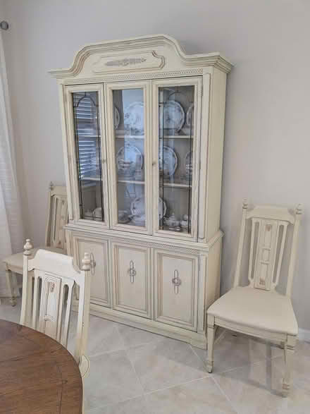Photo of free Dining set with credenza (Wellen park) #2