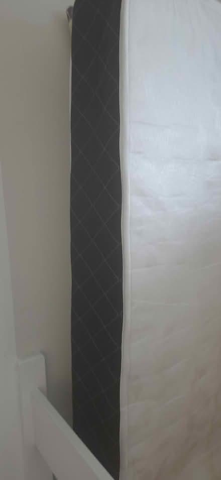 Photo of free Double divan bed with mattress (Bracknell harmans RG12) #2