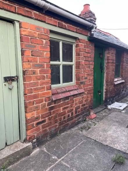 Photo of Wooden windows and doors (Ponciau) #2