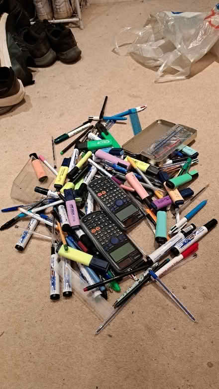 Photo of free bundle of various types of pens, calculators etc. (Matfield TN12) #1