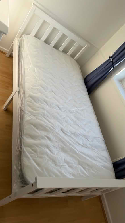 Photo of free Single bed (HG2) #2
