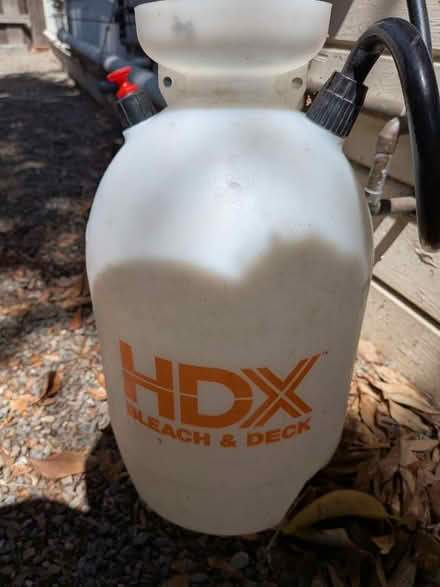 Photo of free Glue sprayer for landscaping (Sunnyvale near Sprouts) #1