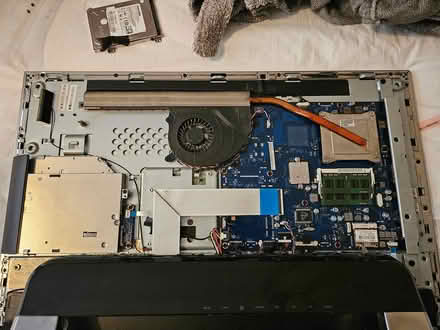 Photo of free Samsung All in one PC (Worcester WR2) #2