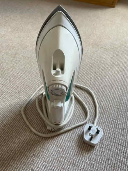 Photo of free Steam Iron (Needs Repair) Philips Mistral 32 (Winchmore Hill N21) #4