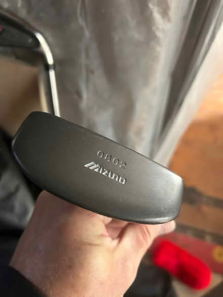 Photo of free Set of Wilson left-handed (short?) golf clubs (Bronllys LD3) #4