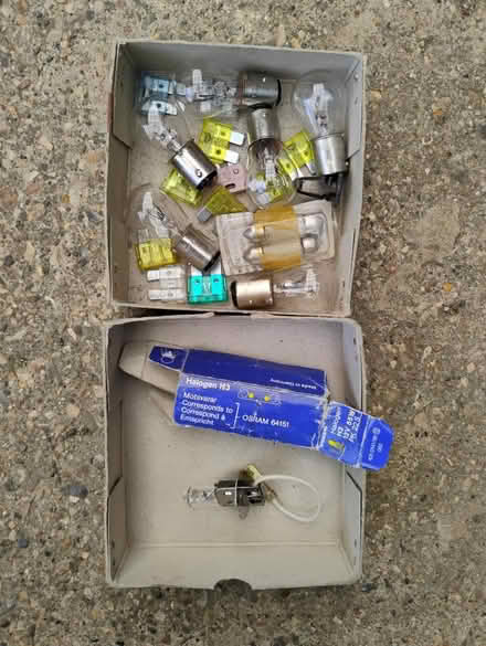 Photo of free Car bulbs and fuses (Emerson Valley, MK4) #1