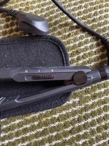 Photo of free Tresemme hair straighteners (Hove BN3) #2