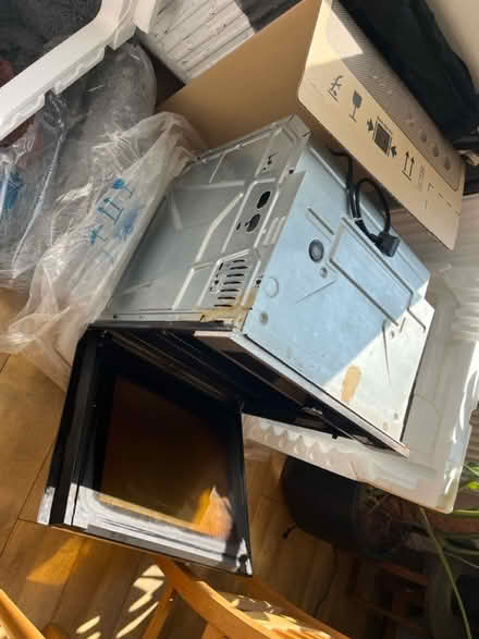 Photo of free Hotpoint fitted oven (Wilbury avenue BN3) #3