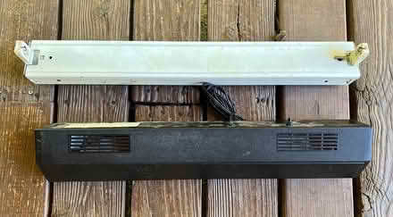 Photo of free Fluorescent Light Fixtures Aquarium (inside perimeter N Brookhaven) #1