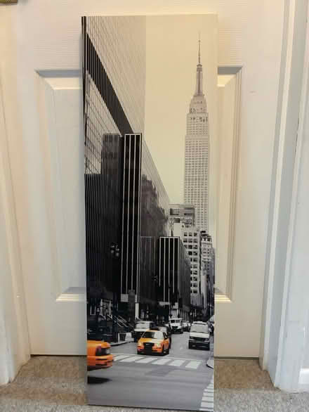 Photo of free Canvas Artwork New York (East Malling ME19) #1