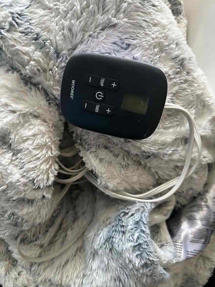 Photo of free Mattress Protector/Heating Blanket (Century park, cathedral city) #4