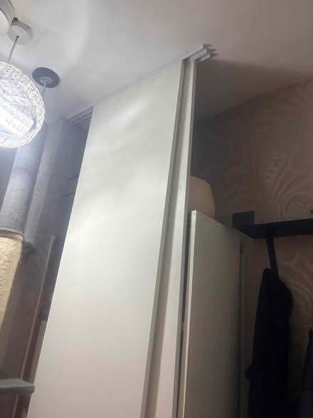 Photo of free Floor to ceiling cat tree. SW2 (Brixton SW2) #3