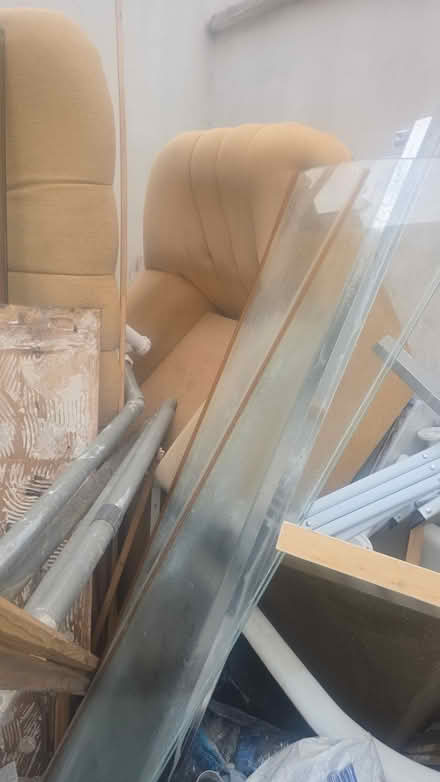 Photo of free 3 seater sofa (West Norwood SE27) #1