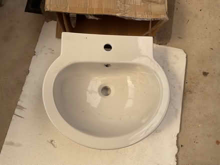Photo of free Unused wash hand basin (Leyland. PR25) #1