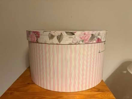 Photo of free Hat box (Enfield N9) #1
