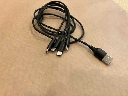 Photo of free USB 4-in-1 charging cable (Barron Park) #1