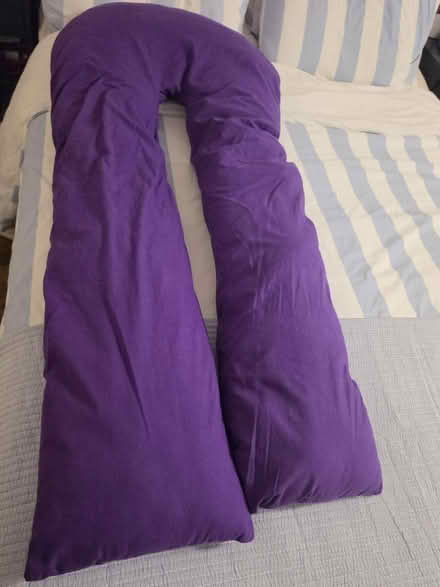 Photo of free Pregnancy pillow (Burnage M19) #1