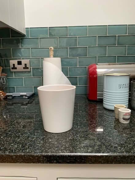 Photo of free Plain white vase (Huby LS17) #1