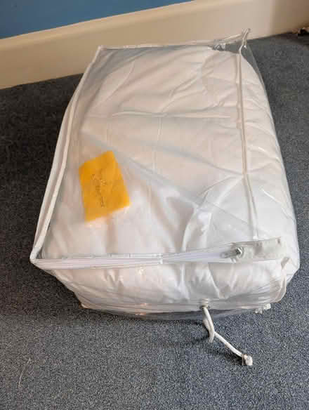 Photo of free Single polyester duvet (Parkstone) #1