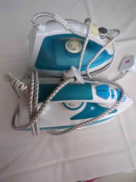Photo of free Steam iron (Seaford BN25) #1