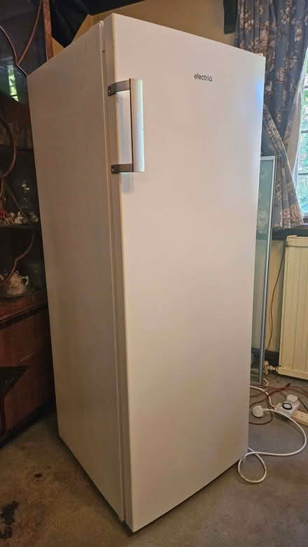 Photo of free Freezer (Purley CR8) #1