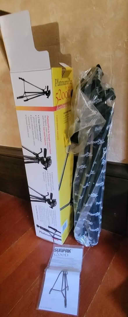 Photo of free Camera tripod (Midtown (95816)) #2