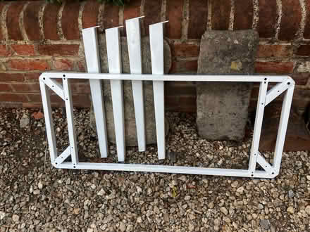 Photo of free Large white desk (Walton Manor OX2) #2