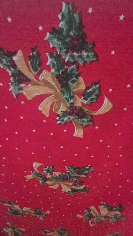 Photo of free Large Christmas tablecloth (Townsend AL3) #3