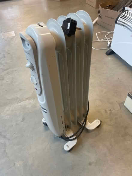 Photo of free Electric heater (EC1V7NL) #1