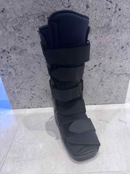 Photo of free Orthopaedic fracture boot. Medium (KT3 New Malden) #1